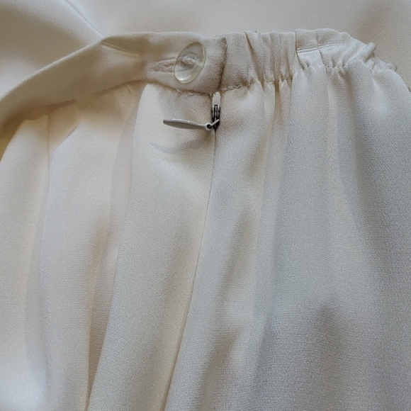 New Emmelle Egg Colored Evening Skirt Size Small - Picture 4 of 9